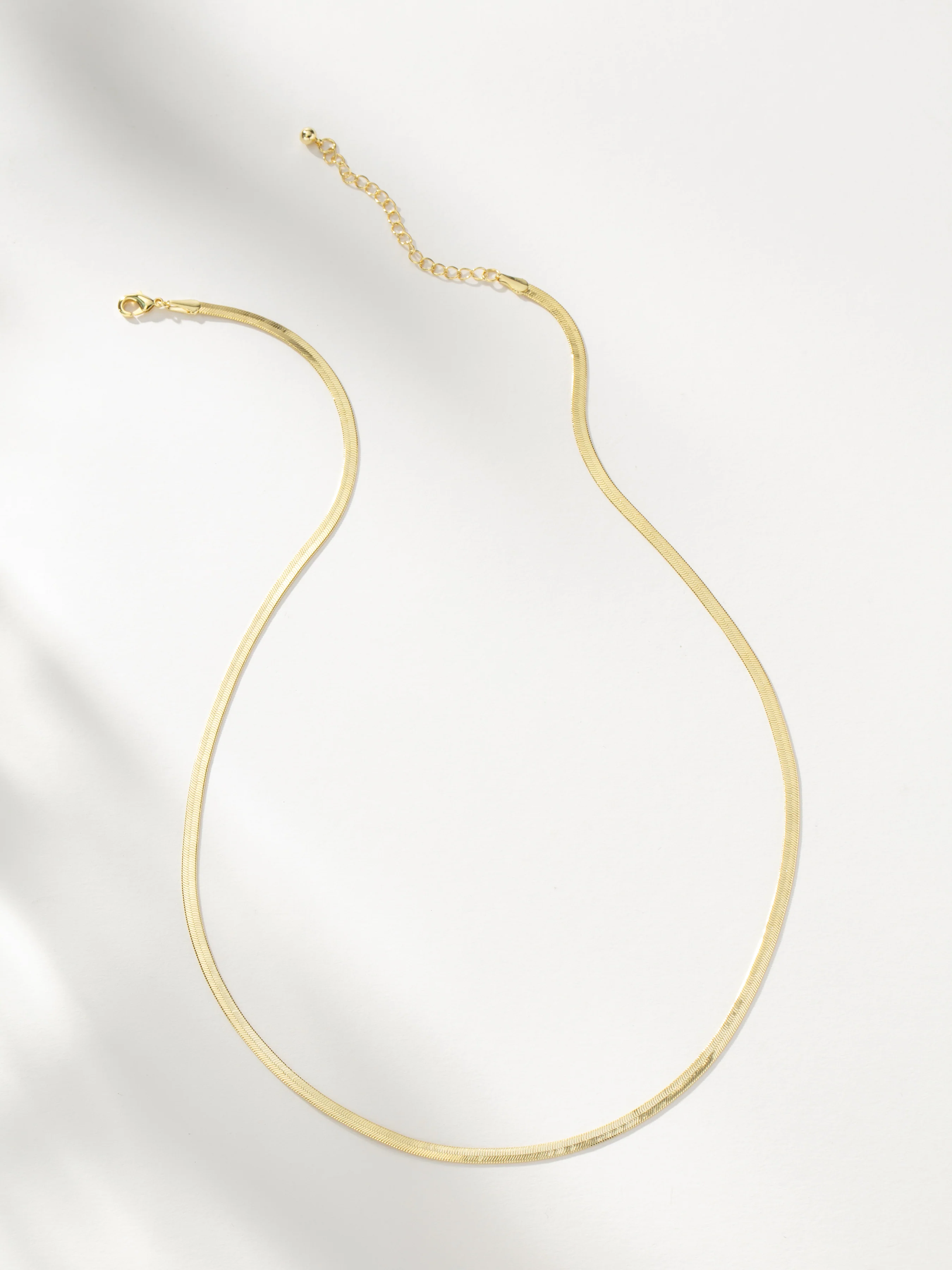 Bossy Herringbone Chain Necklace - Image 2