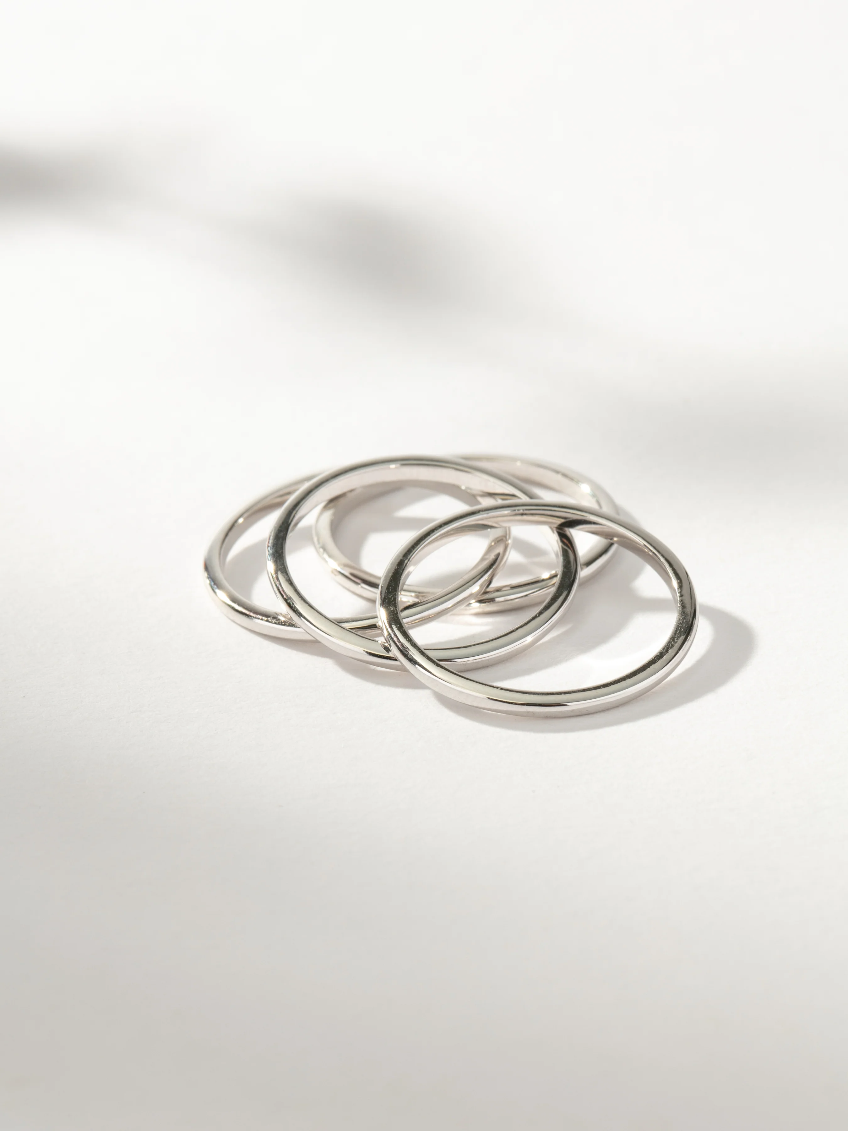 Simple Band Ring Stack (Set of 4) - Image 8