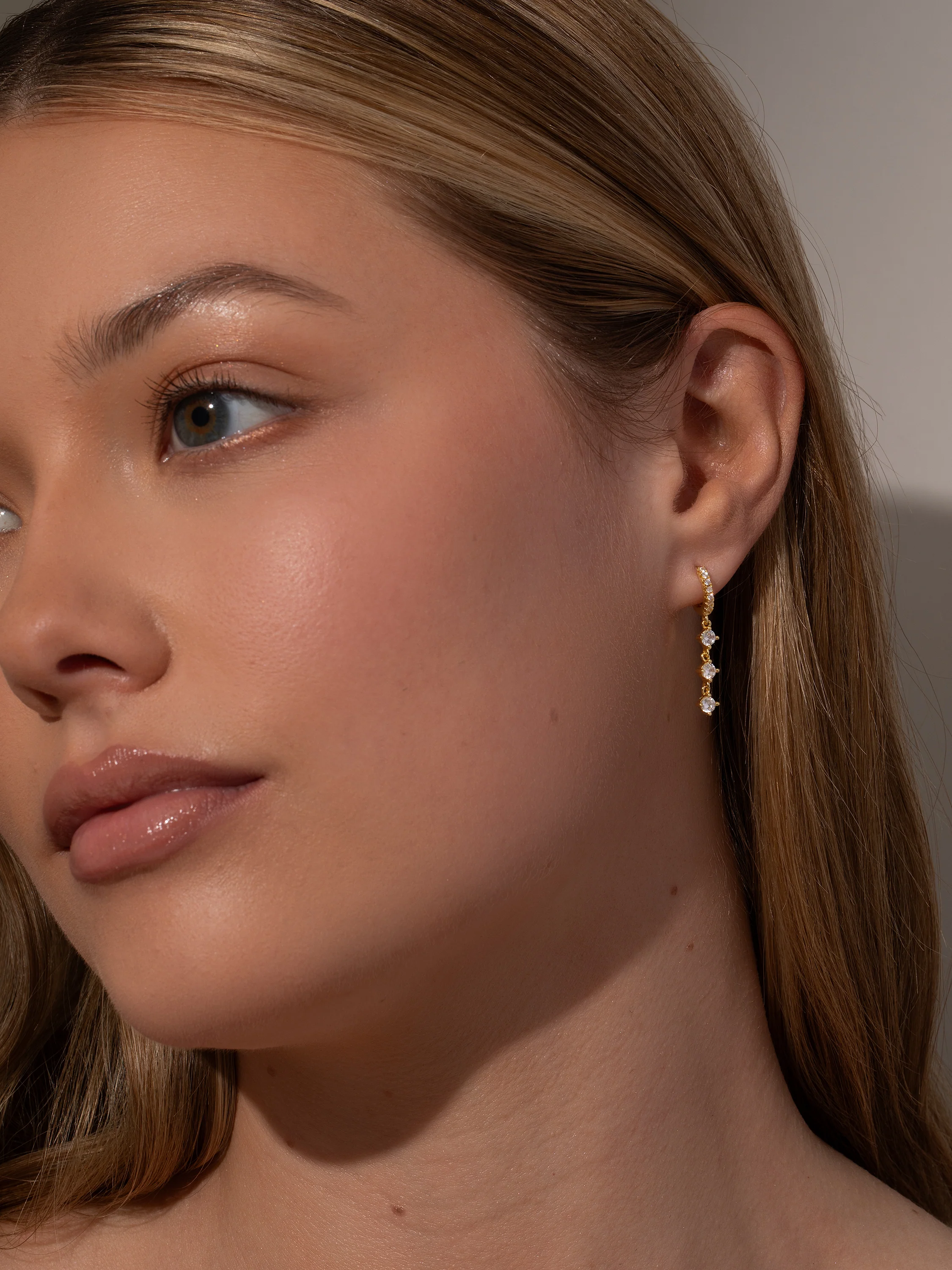 Simple Layers Earring Set - Image 3
